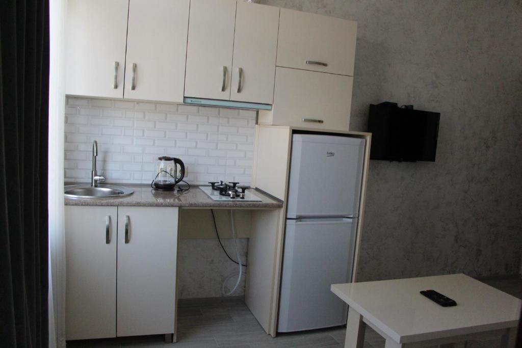 Luka's Sweet Home room 4